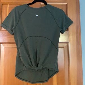 Like New Army Green Lululemon Top Size 6 Worn 1X